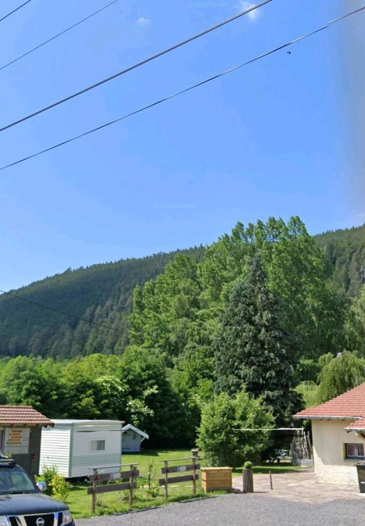 Gites, Les Jonquilles, Le Sagard Et Bungalow Les Brimbelles, Nature Et Detente La Houssiere 외부 사진